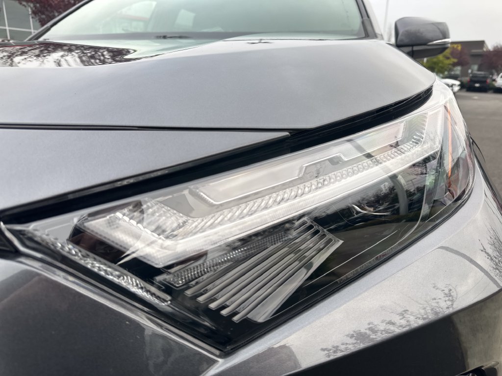 Certified Used 2025 Magnetic Gray Metallic Toyota SE image 9