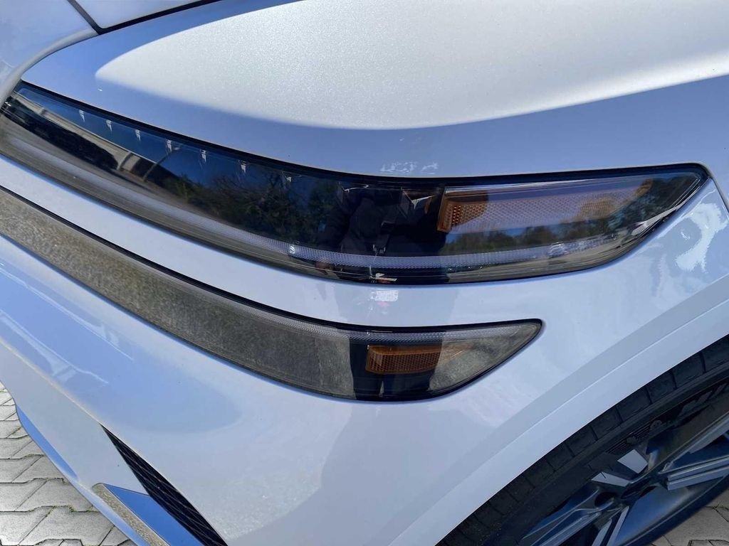 New 2026 White Genesis 3.5T image 9