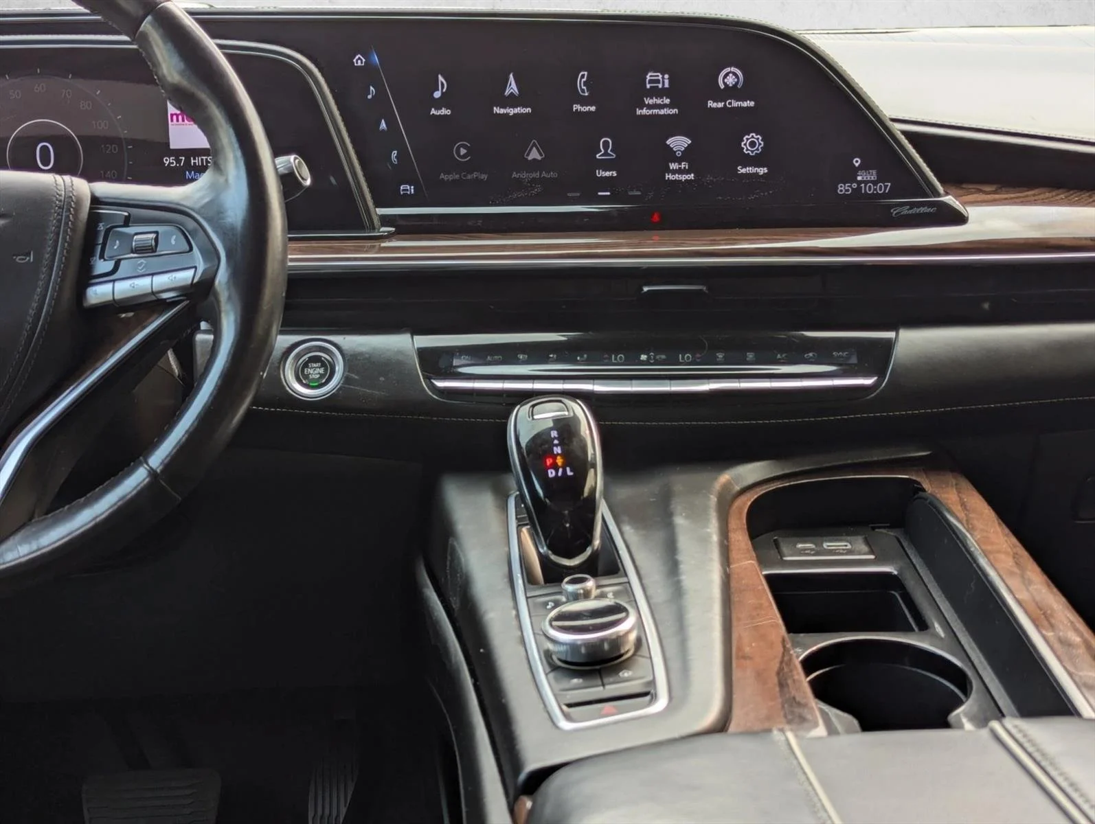 Used 2021 Crystal White Tricoat Cadillac Sport Platinum image 14