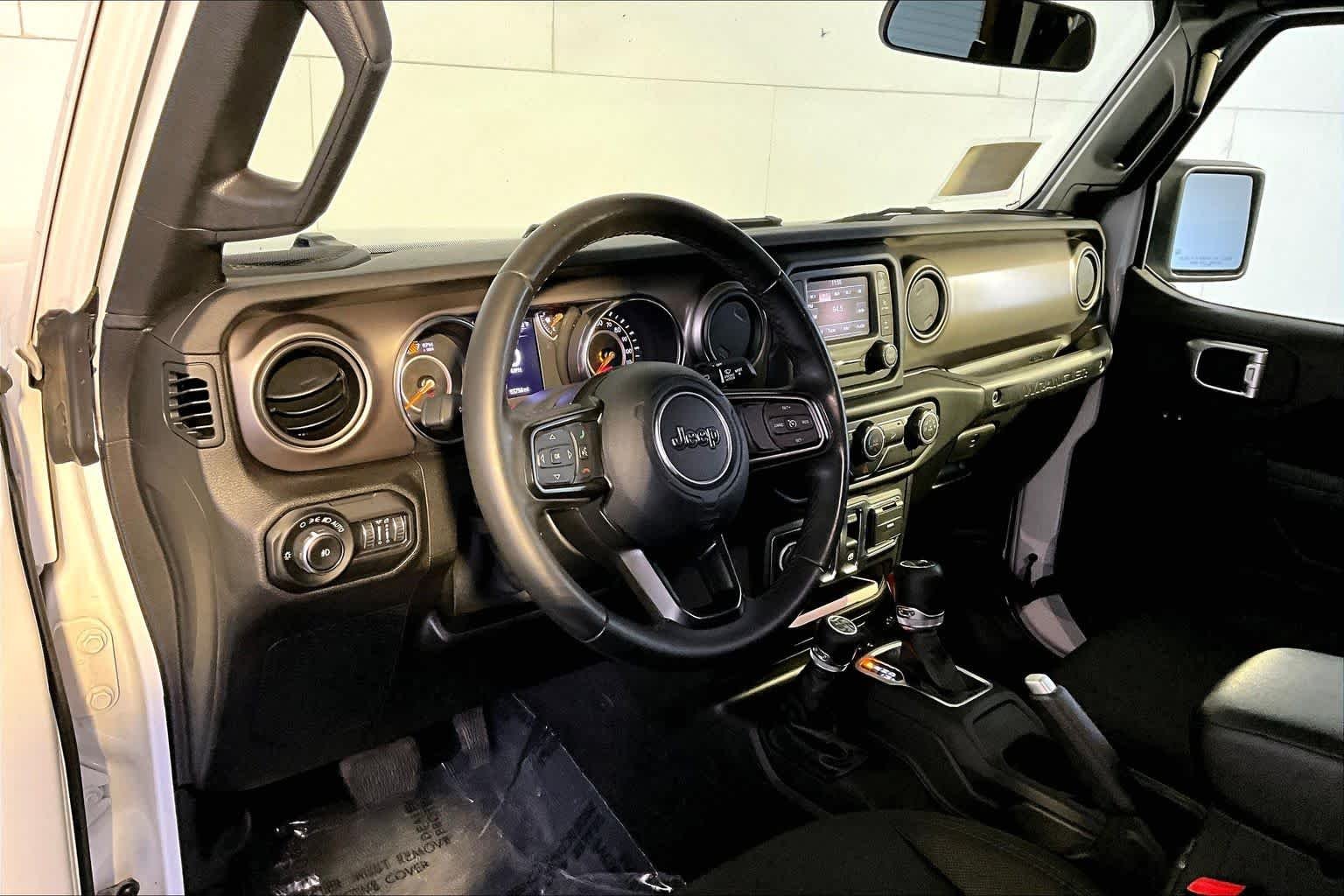 Used 2020 Bright White Clearcoat Jeep Sport S image 17