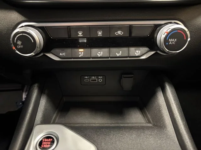 Used 2019 Deep Blue Pearl Nissan 2.5 S image 21