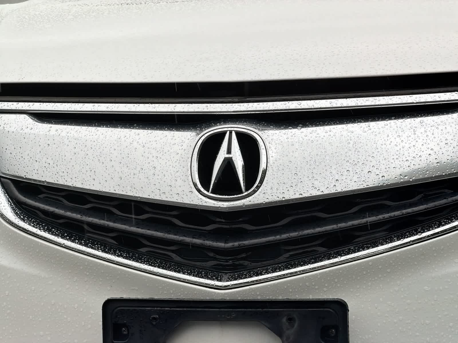 Used 2017 Bellanova White Pearl Acura V6 image 12