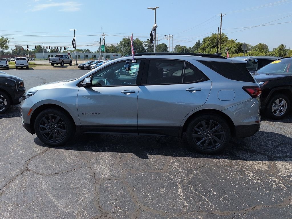 Used 2024 Gray Chevrolet RS image 4