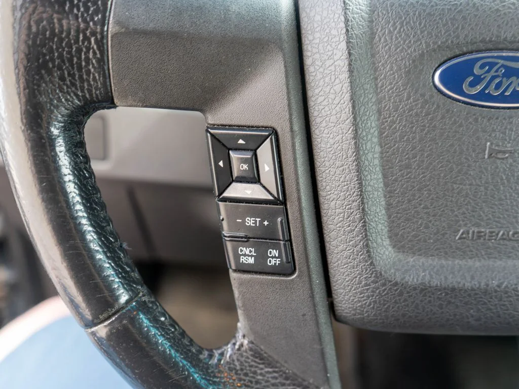 Used 2011 Black Ford XLT image 17