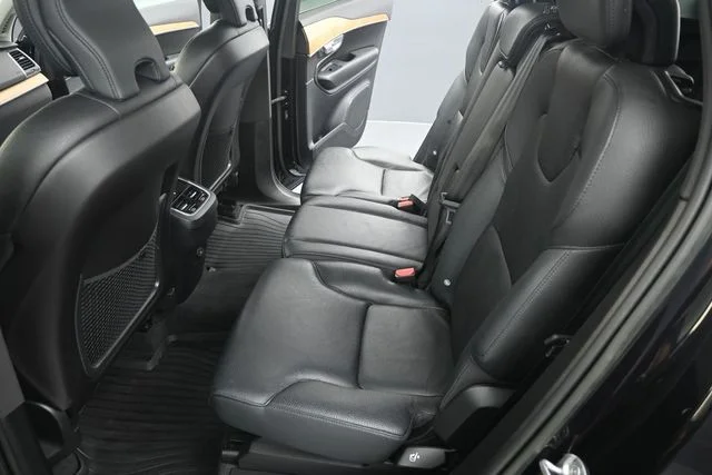 Used 2023 Black Volvo B6 Core image 24