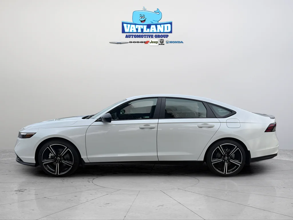 New 2026 Platinum White Pearl Honda Sport image 2
