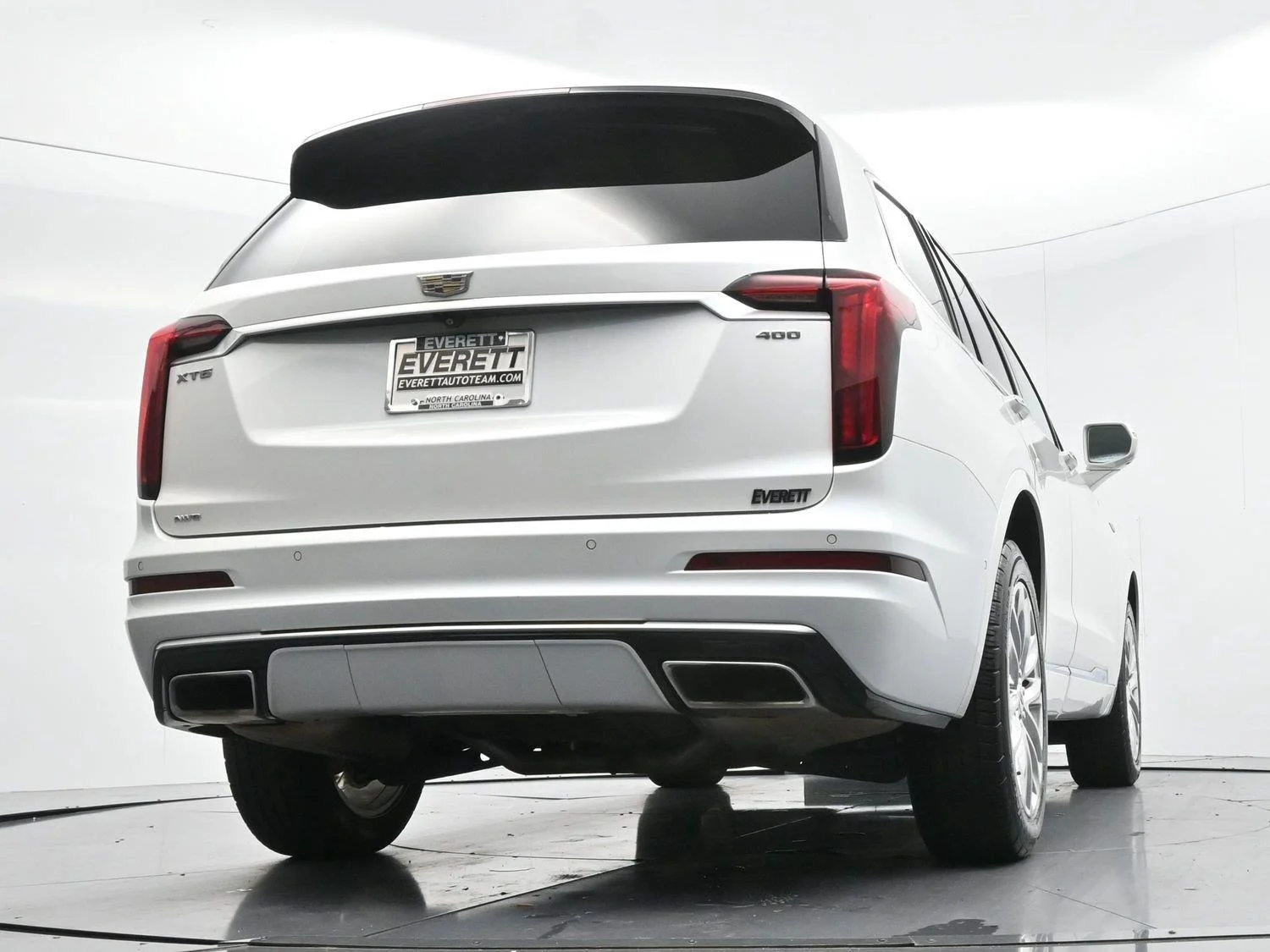 Used 2020 CRYSTAL WHITE TRICOAT Cadillac AWD Premium Luxury image 49