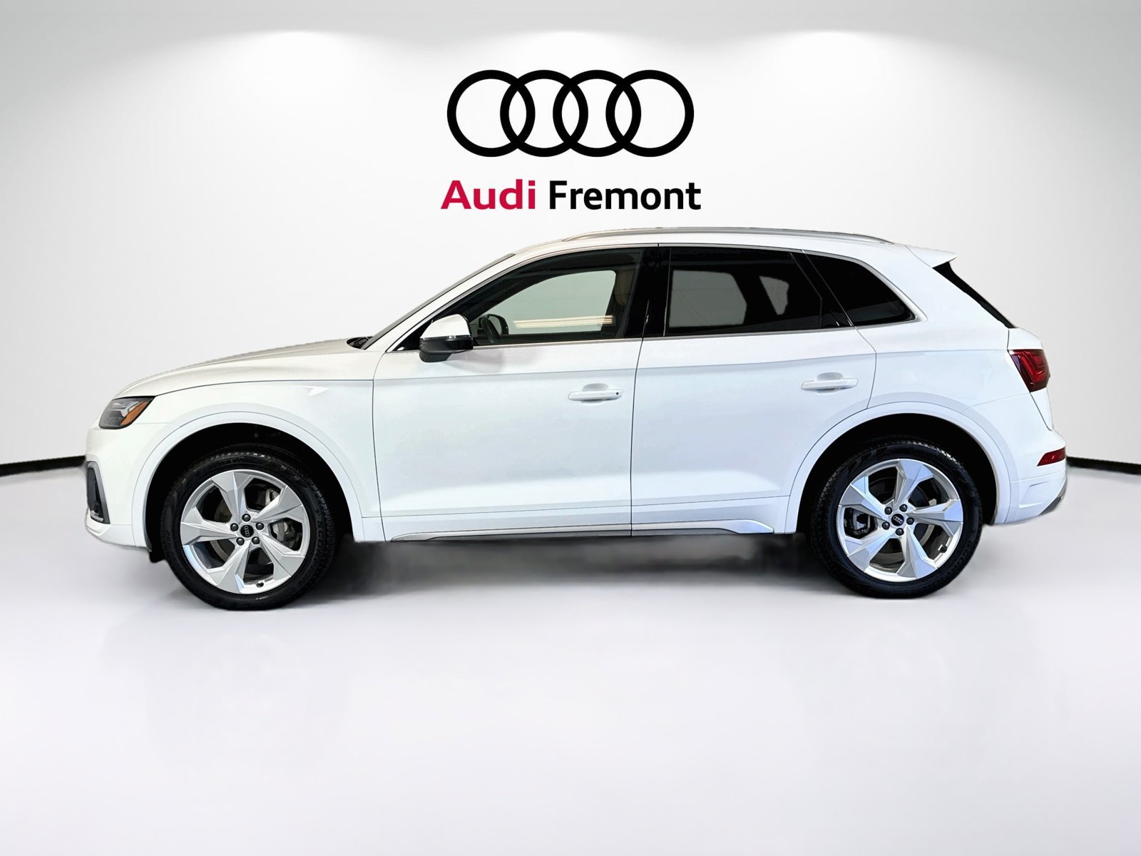Used 2025 Arkona White Audi S line Premium Plus image 8