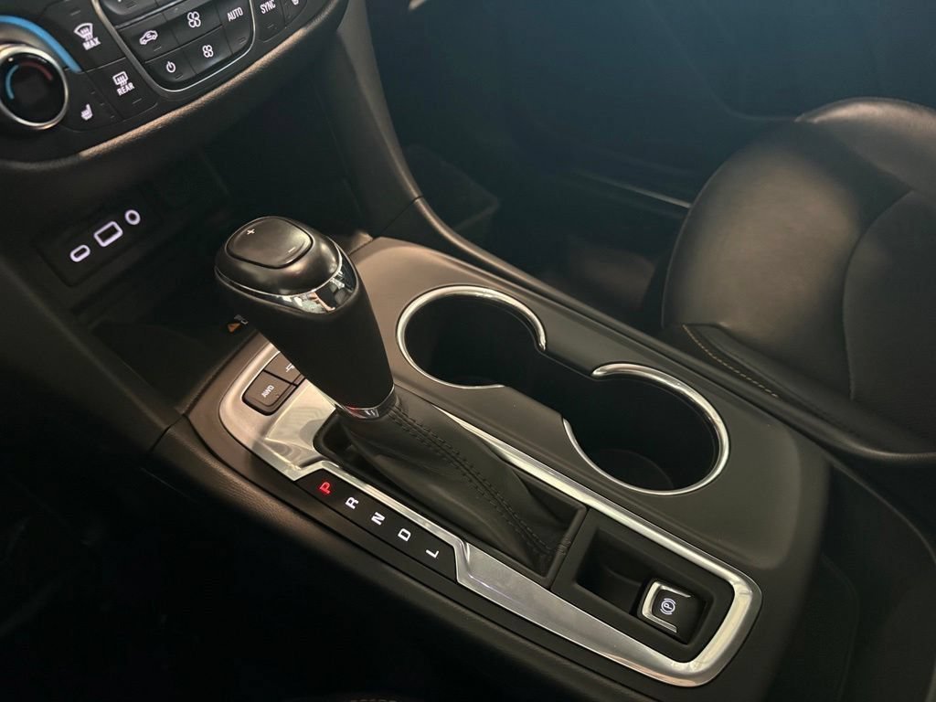 Used 2019 Silver Chevrolet Premier image 12