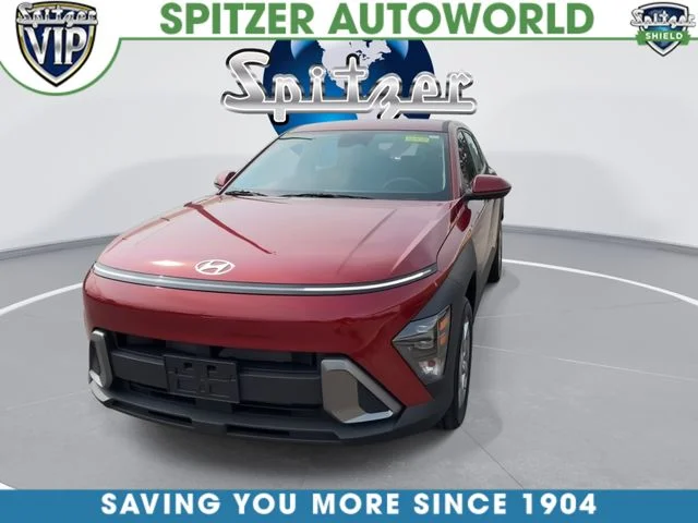 Used 2024 Red Hyundai SE image 3
