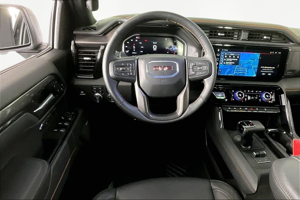 Used 2026 White GMC AT4 image 9