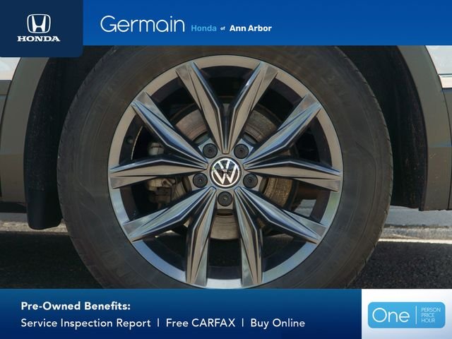 Used 2023 Silver Metallic Volkswagen 2.0T SE image 13