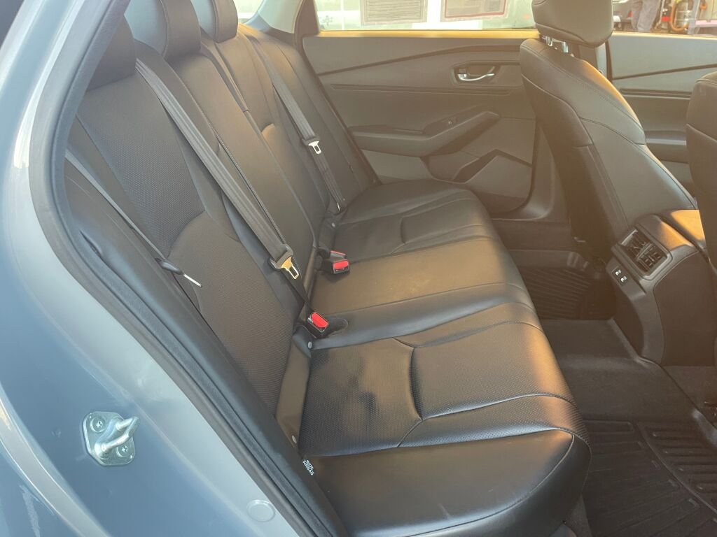 Used 2024 Urban Gray Pearl Honda EX-L image 28