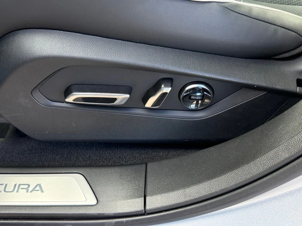 New 2026 Solar Silver Metallic Acura Advance Package image 26