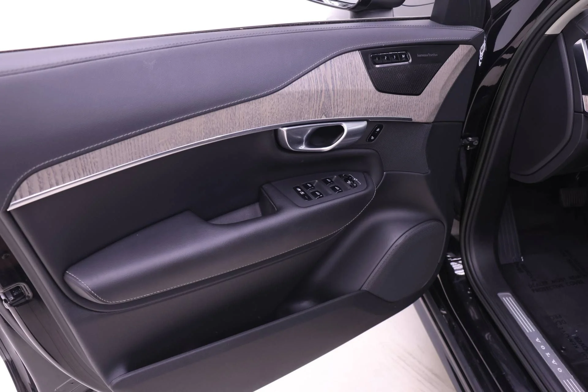 Certified Used 2023 Black Volvo Ultimate image 12