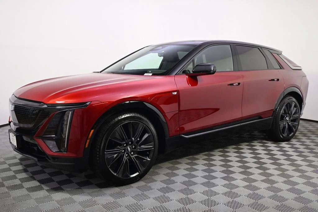 Used 2025 Cadillac LYRIQ Sport 3 with VIN 1GYKPYRL6SZ306662 for sale in Minneapolis, MN