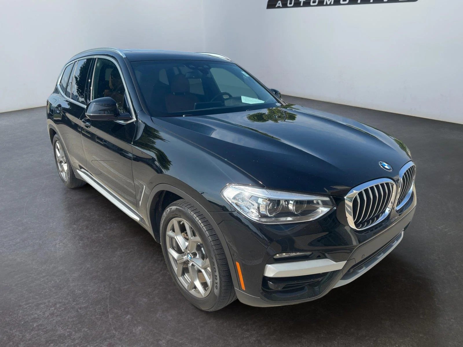 Used 2021 Jet Black BMW xDrive30e image 11