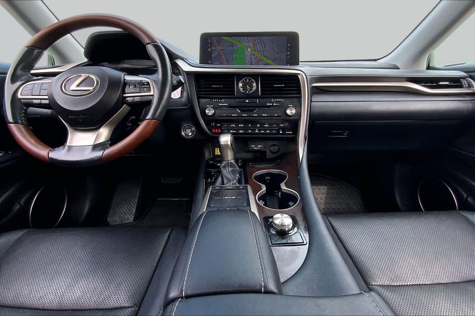 Used 2022 Eminent White Pearl Lexus  image 15