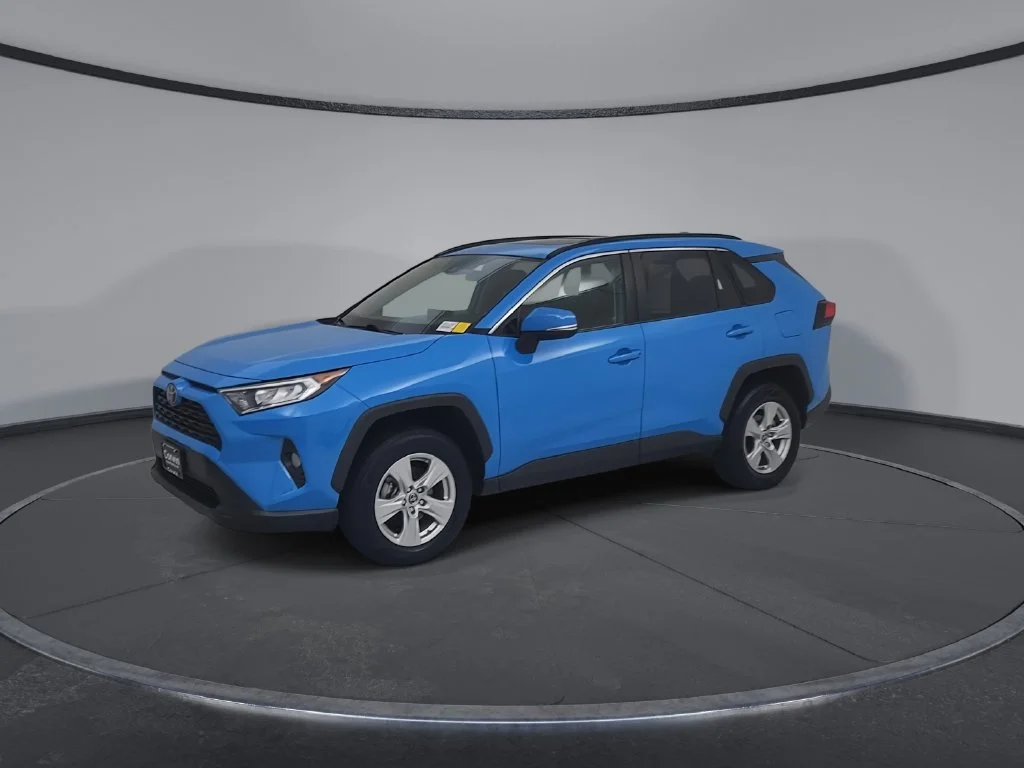 Used 2019 Blue Toyota XLE image 8