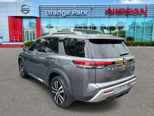 Used 2023 Gray Nissan Platinum image 3