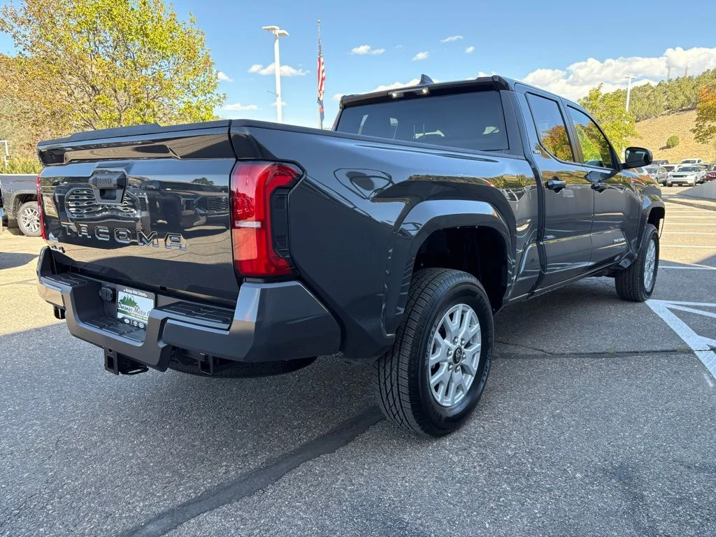 Used 2026 UNDERGROUND Toyota SR5 image 9