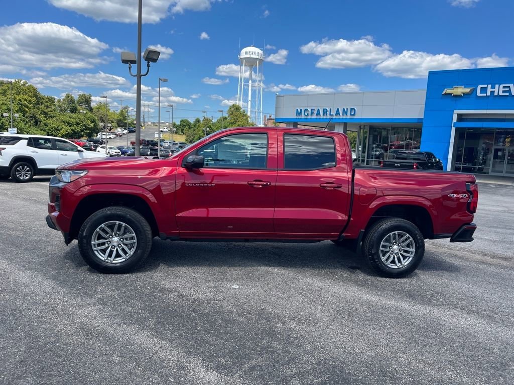 2026 Chevrolet Colorado LT photo 2