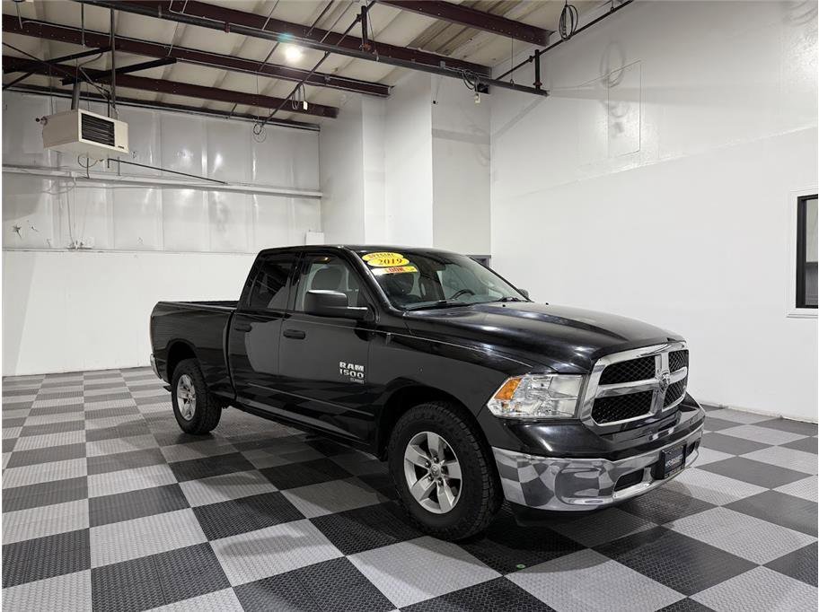 2019 Ram 1500 Classic Tradesman photo 2