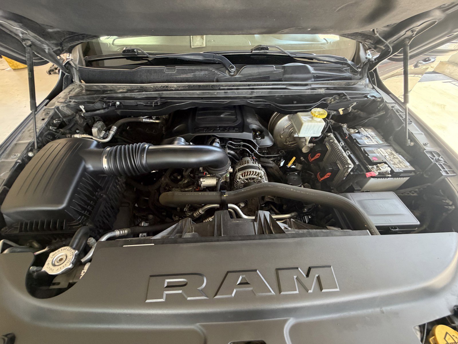 Used 2020 Granite Crystal Metallic Clearcoat Ram Big Horn image 21