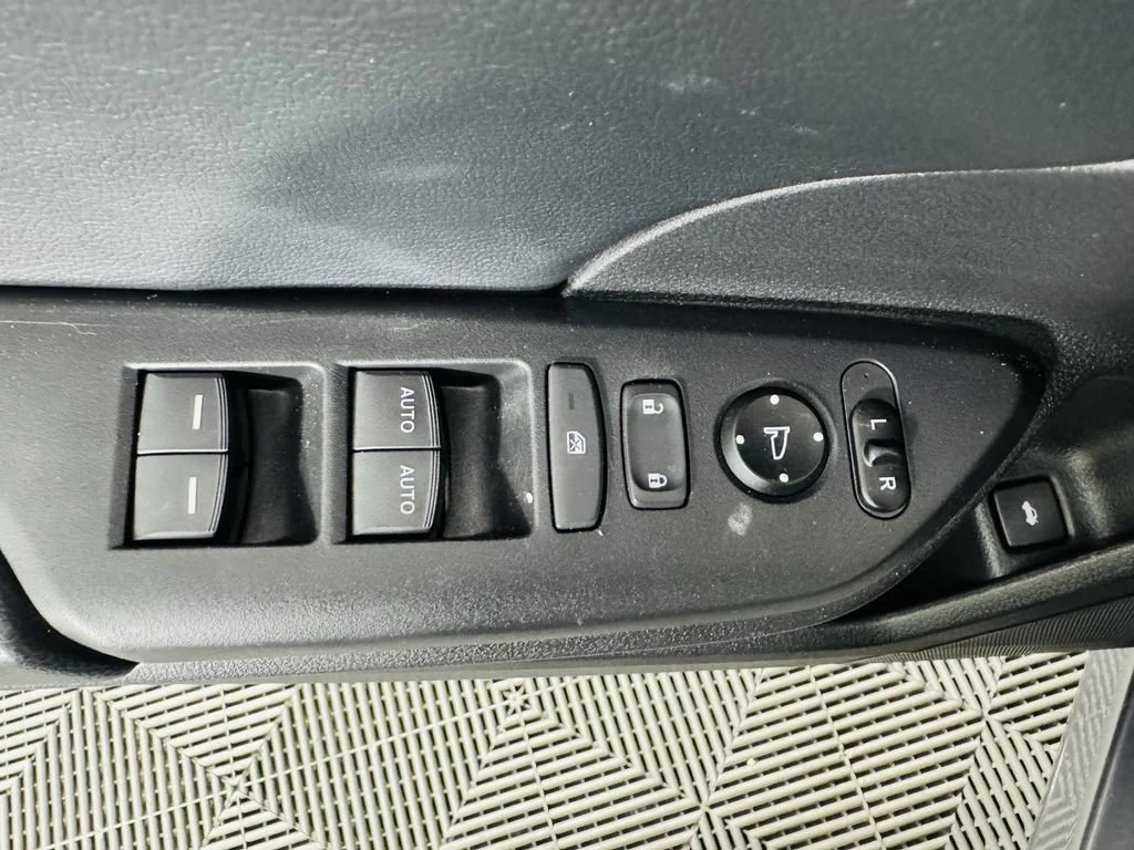Used 2020 Gray Honda EX-L image 7