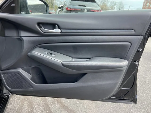 2025 Nissan Altima SV - Photo 27