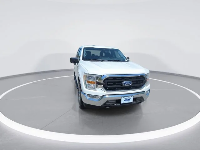 Used 2022 White Ford XLT image 3