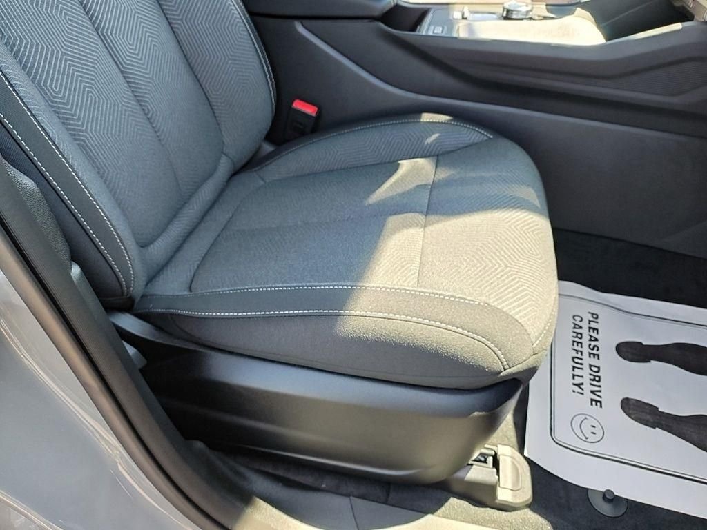New 2026 Sting-Gray Clearcoat Jeep Laredo image 38