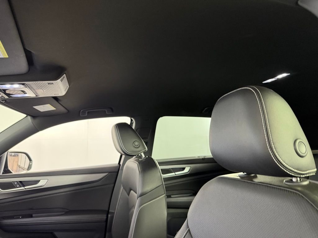 2025 Volkswagen Atlas Cross Sport SE w/Tech - Photo 22