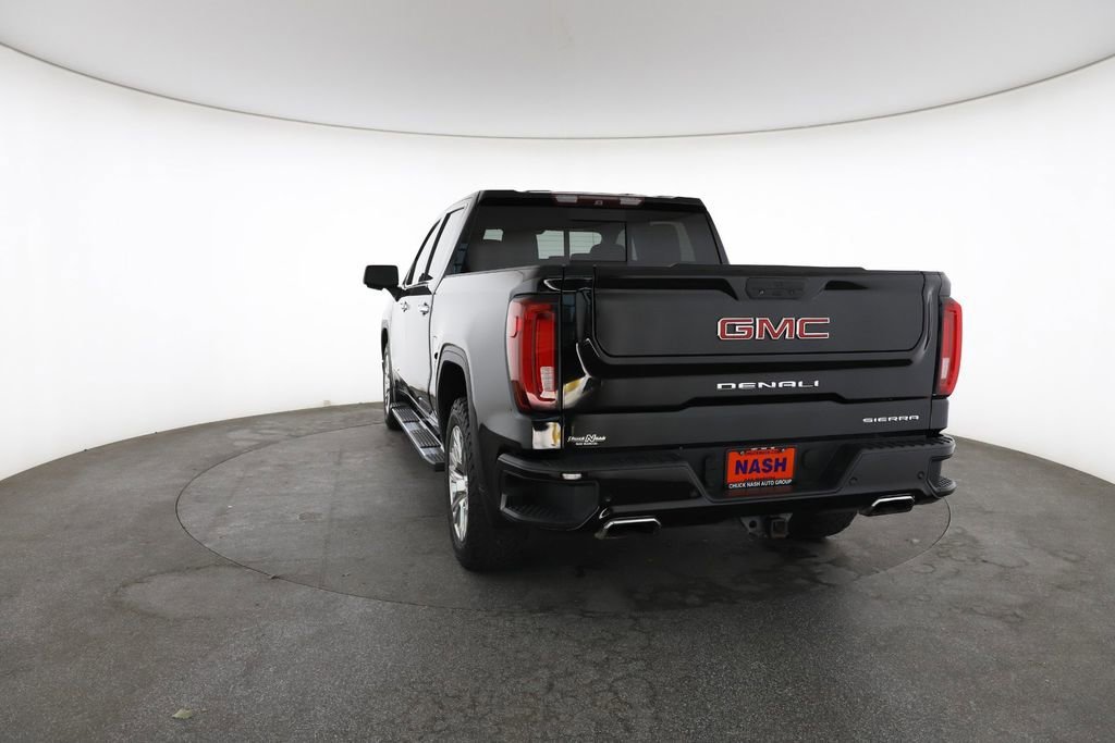 Used 2019 Black GMC Denali image 10