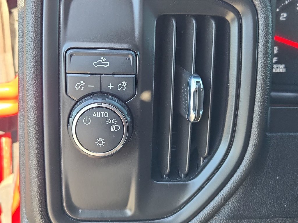 2022 Chevrolet Silverado 1500 Custom - Photo 10