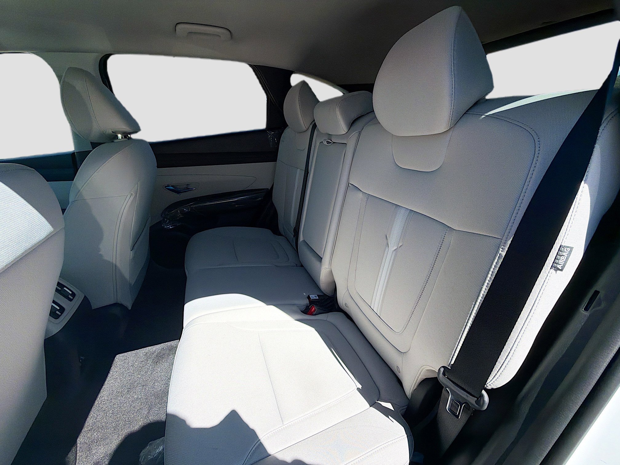 New 2026 Serenity White Pearl Hyundai SEL FWD image 54