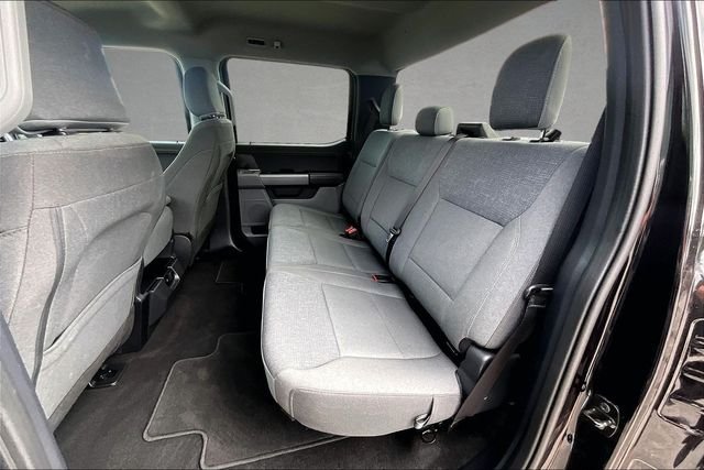 Used 2025 Agate Black Metallic Ford XLT image 22