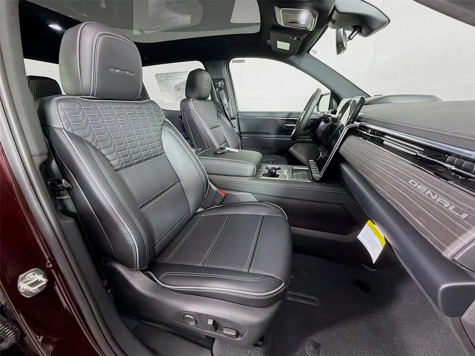 2025 GMC Sierra EV Denali - Photo 30