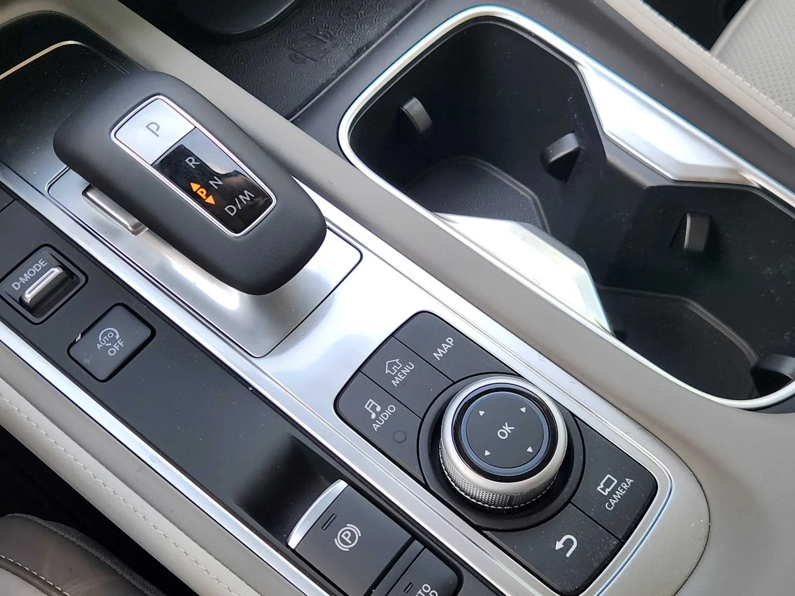 New 2027 HARBOR GRAY INFINITI Luxe FWD image 14