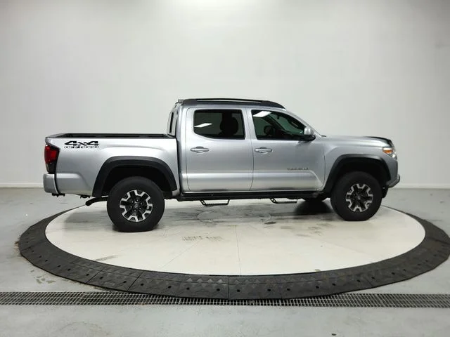 Used 2022 Silver Toyota SR image 9