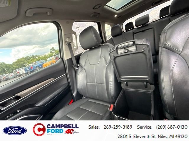 Used 2022 Black Kia SX image 38