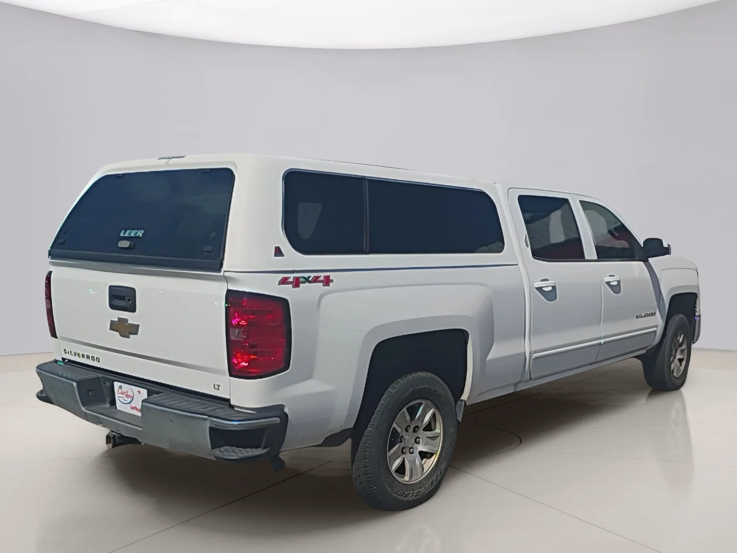 Used 2015 White Chevrolet 1500 image 5