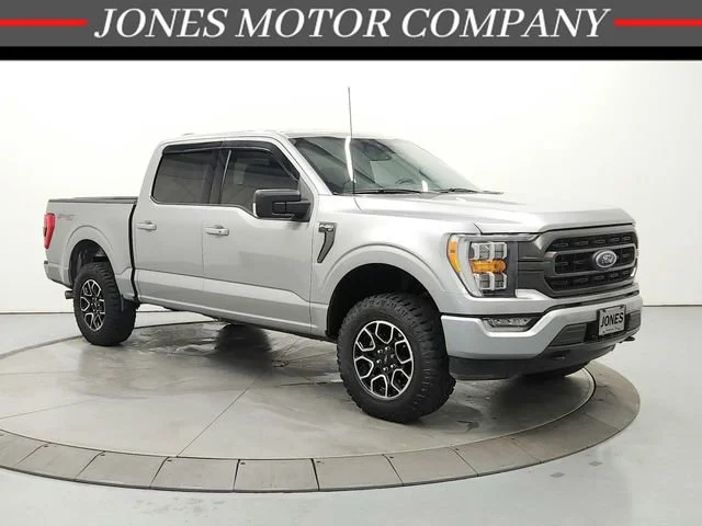 2022 Ford F-150 XLT 4x4 SuperCrew 145 in's photo