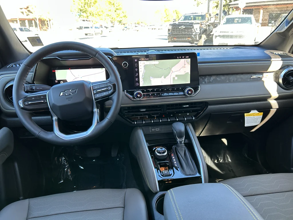 2026 Chevrolet Colorado ZR2 - Photo 16