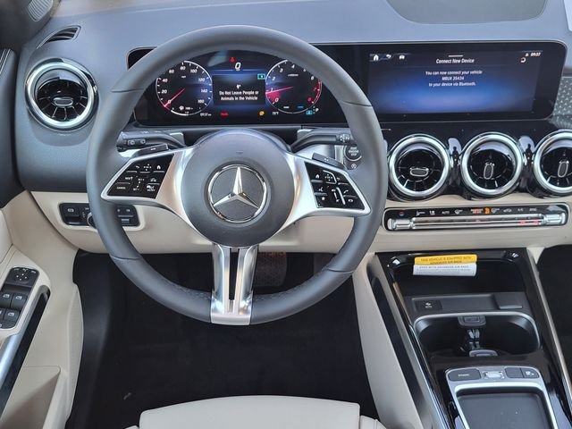 New 2026 Polar White Mercedes-Benz GLB 250 image 12
