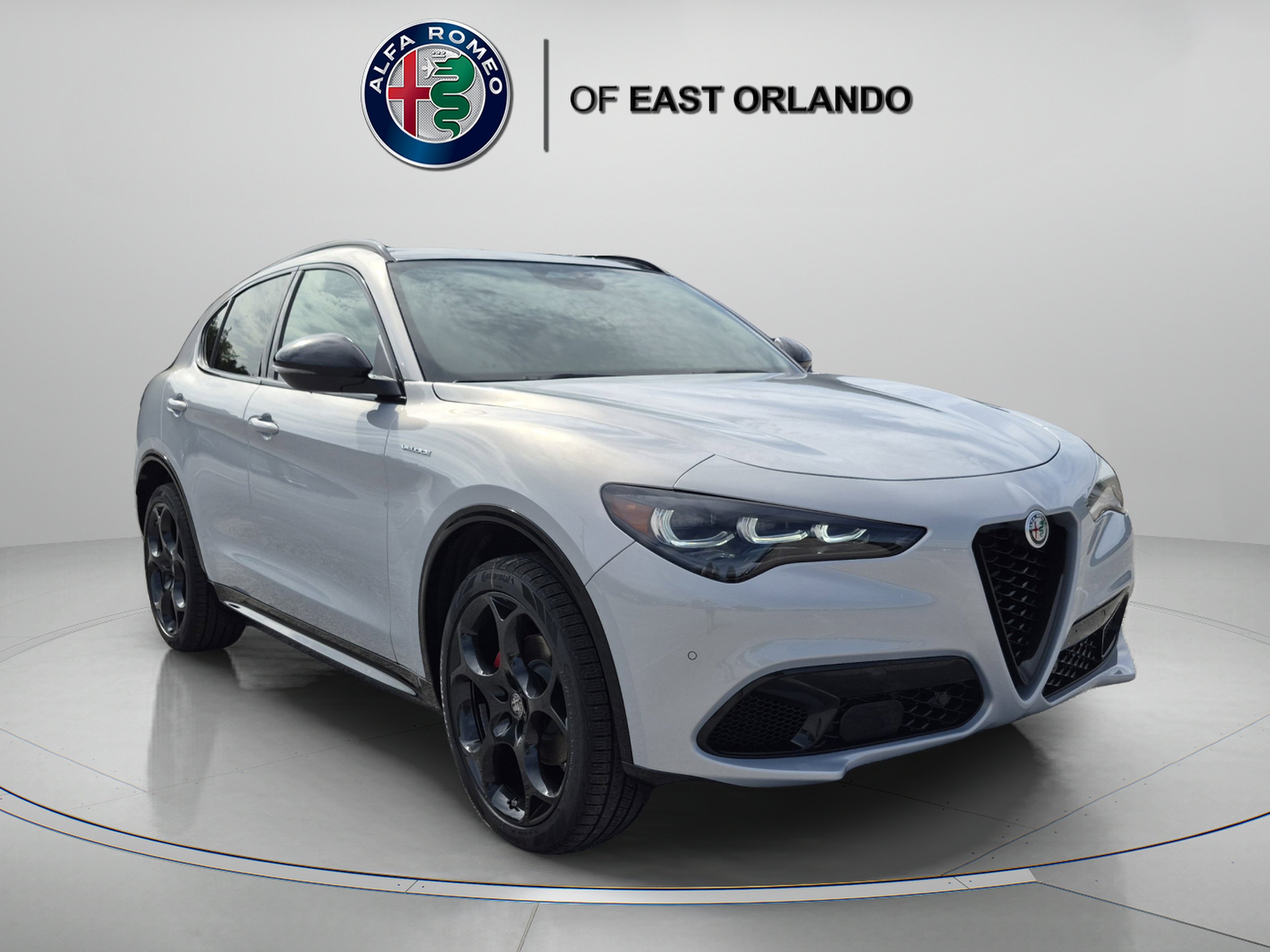 New 2026 Moonlight Gray Metallic Alfa Romeo  image 1