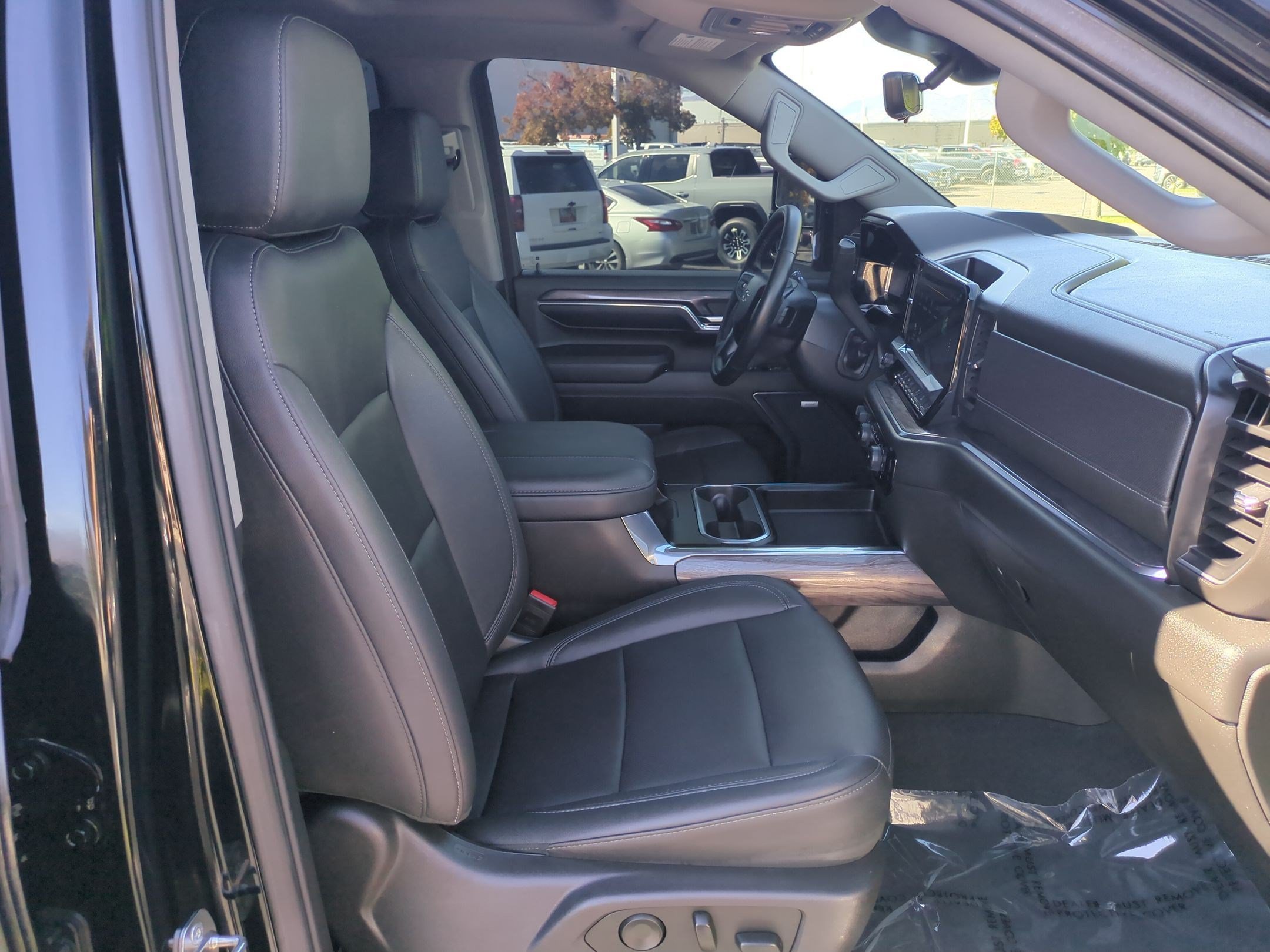 2024 Chevrolet Silverado 3500HD LTZ - Photo 30