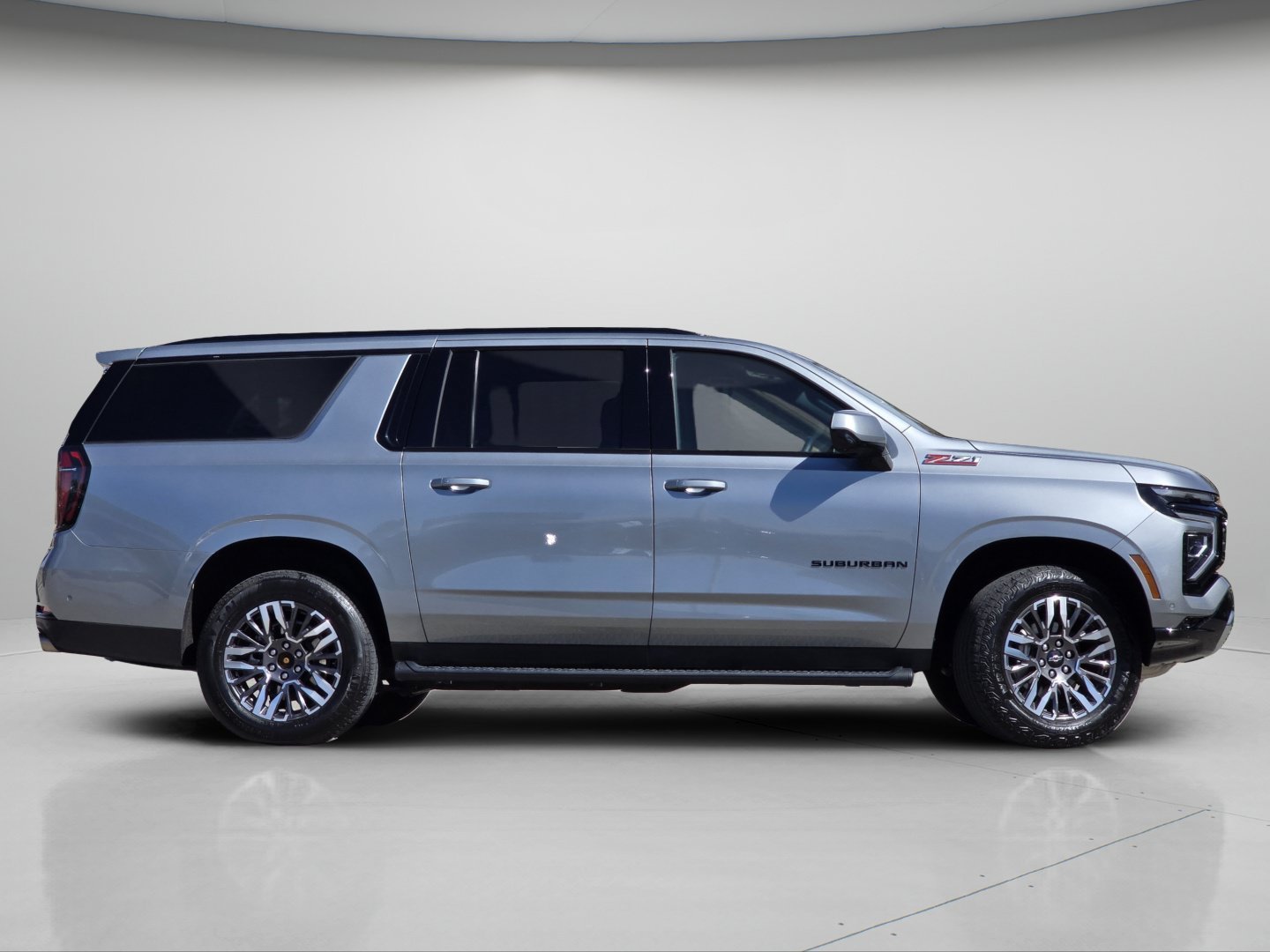 Used 2025 Sterling Gray Metallic Chevrolet Z71 image 27