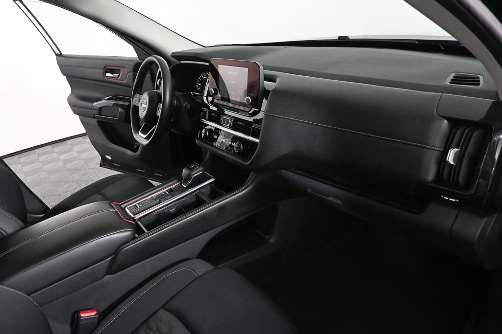 Used 2022 Black Nissan S image 21