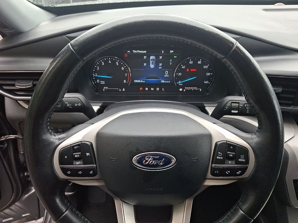 Used 2023 Gray Ford XLT image 19